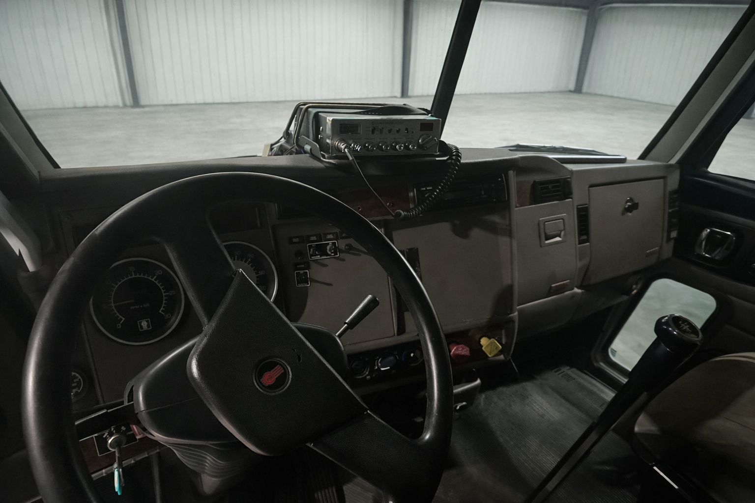 2006 KENWORTH T300 - Image 33